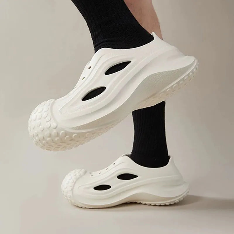 Fashion Thick-soled Clogs Shoes Indoor Floor Slippers for Women and Men Summer Outdoor Non-Slip Baotou Toe Beach Shoes with EVA Construction Breathable Waterproof in Black Coffee White Sizes 36-45