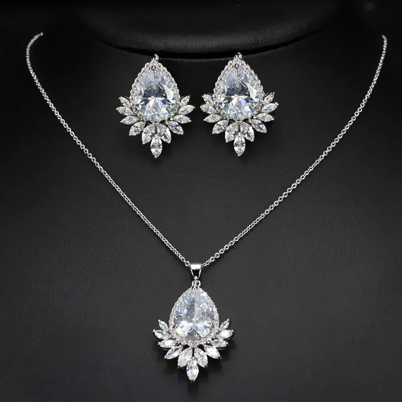 AAA jewellery chain set for bridal banquets in blue, red, and white colour options