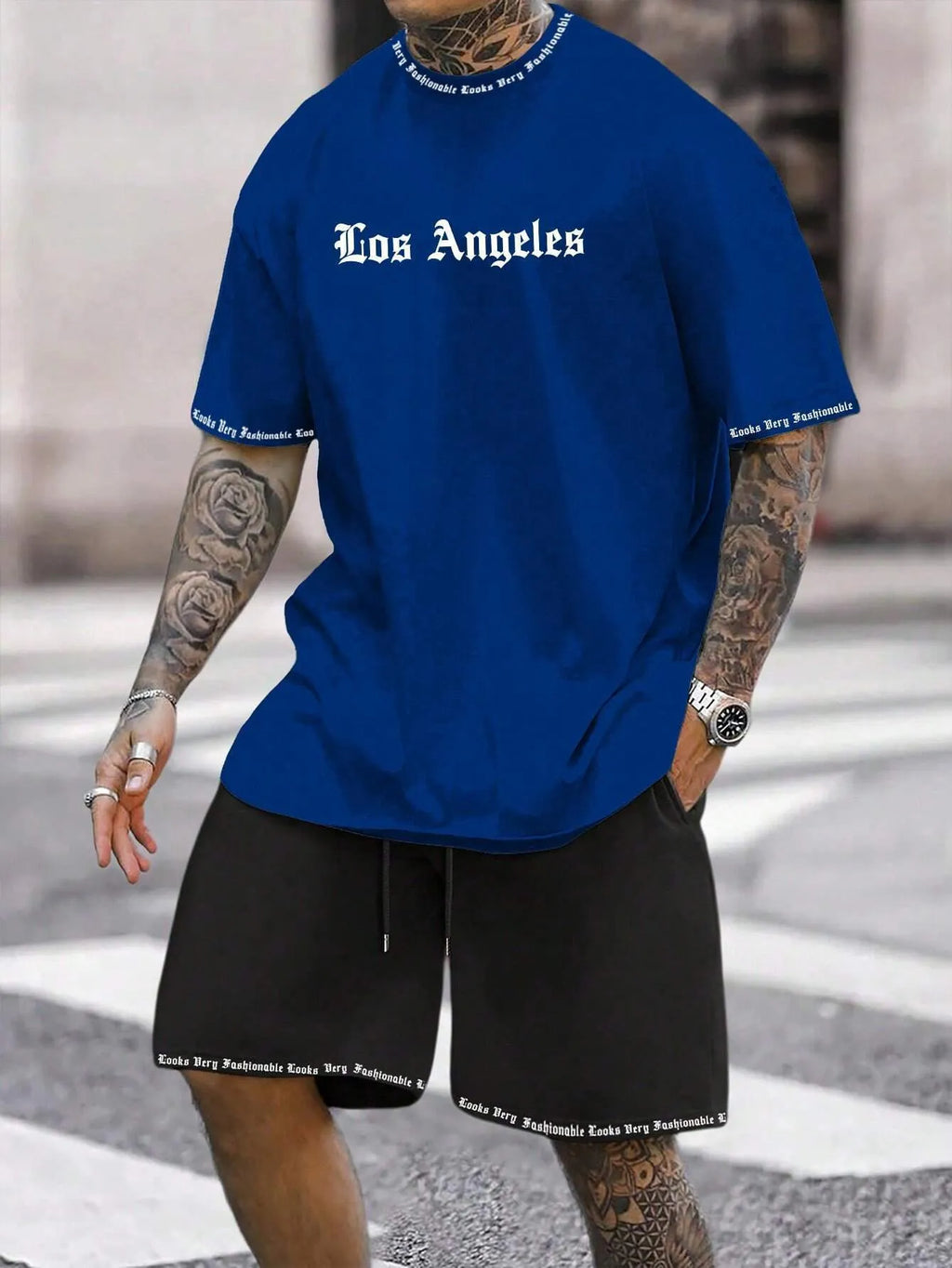 Sports style short-sleeved top and matching shorts suit in quick-drying polyester blend fabric