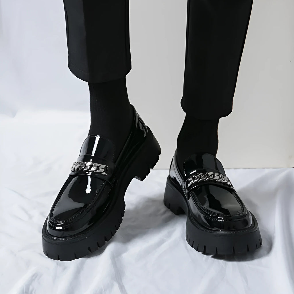 Glossy patent leather thick sole chunky heel loafers in green, round head, rubber non-slip sole, side view