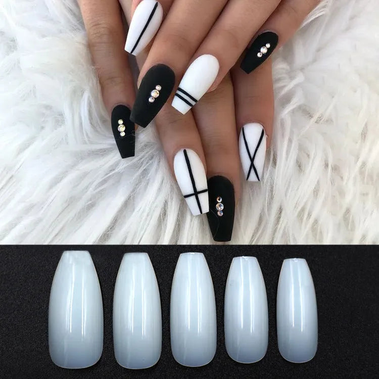 500 clear natural false nails with 10 different sizes made from ABS plastic