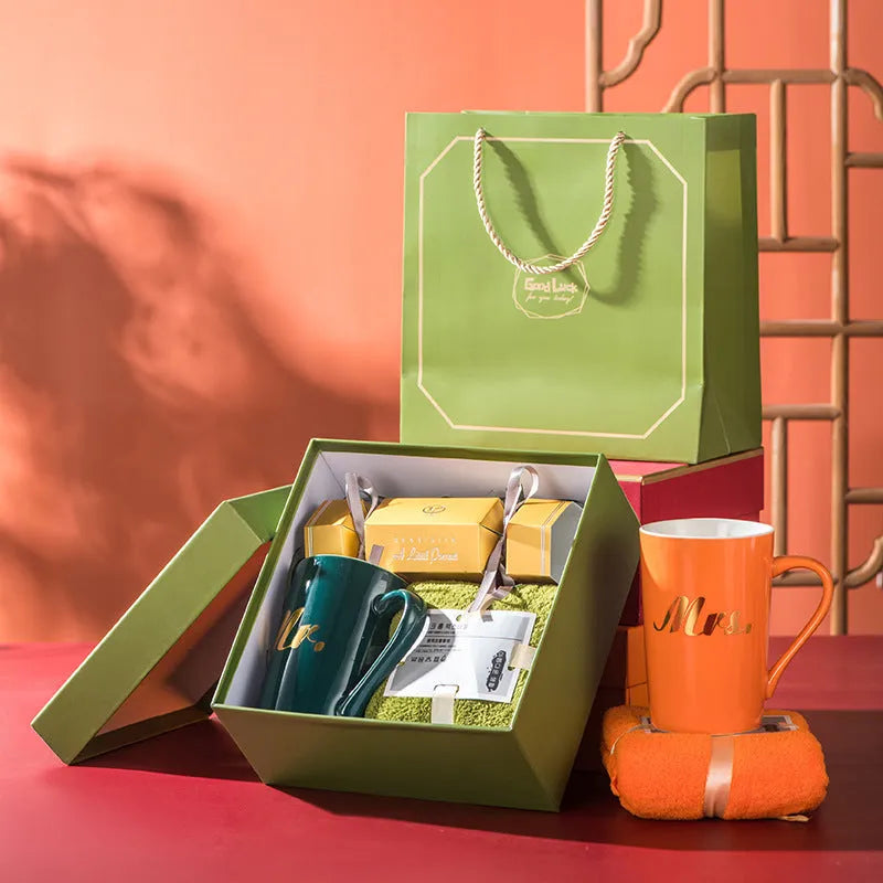 Ceramic cup gift box set with towel and candy in light luxury style height 12cm caliber 7.8cm 301-400ml