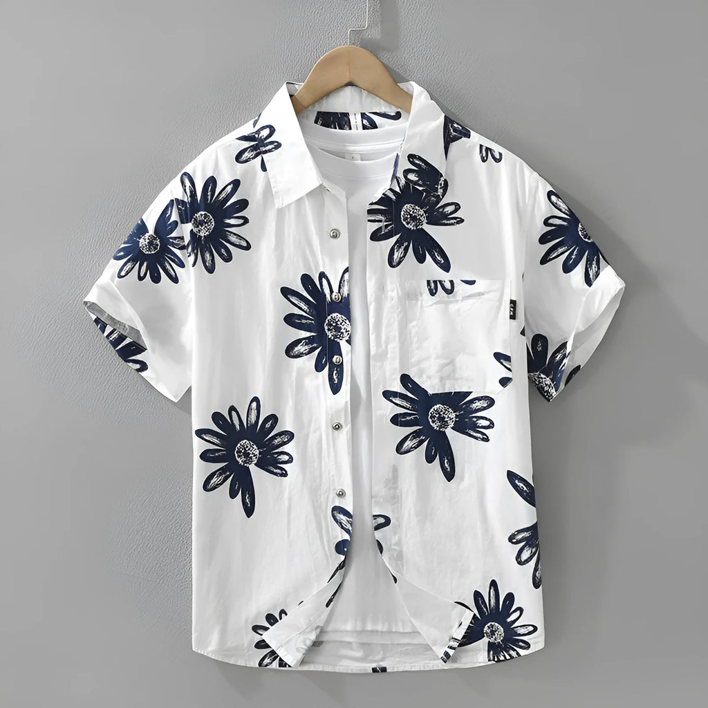 Printed short sleeve shirt in white, loose fit, cardigan style, adult male model