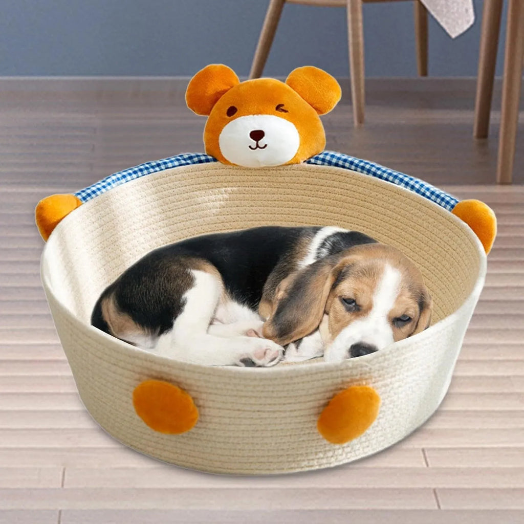 Woven cotton rope cat bed with integrated scratching surface in bear design