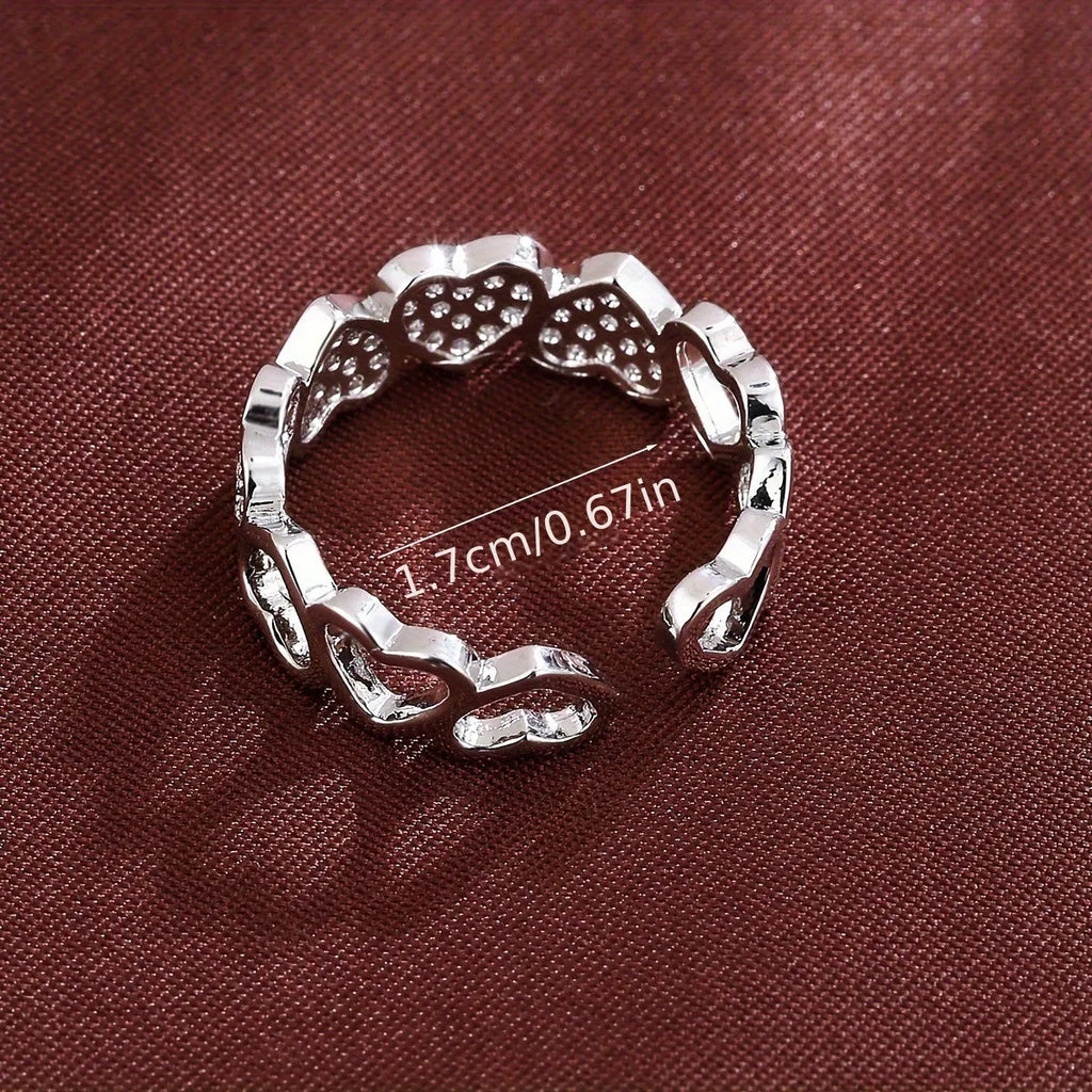 Adjustable geometric love heart couples ring in gold colour with diamond-cut surface