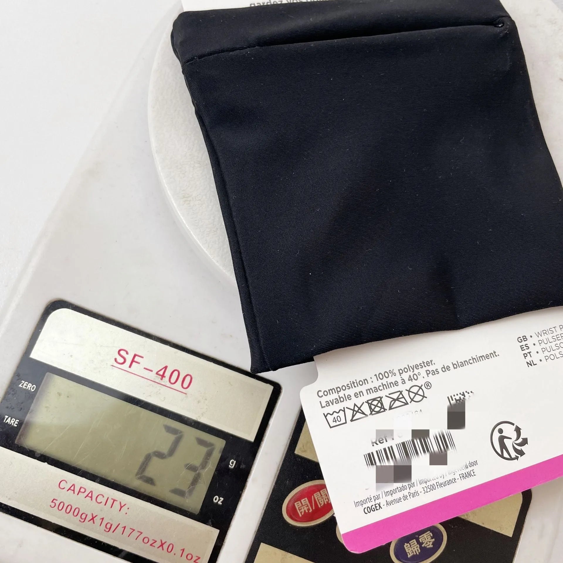 Waterproof PVC wrist bag armband sleeve for mobile phones, measuring 10 by 10.5 cm.