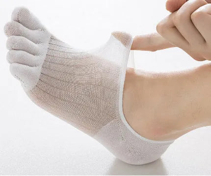 Modal five-finger boat socks in solid colours showing ultra-thin breathable construction