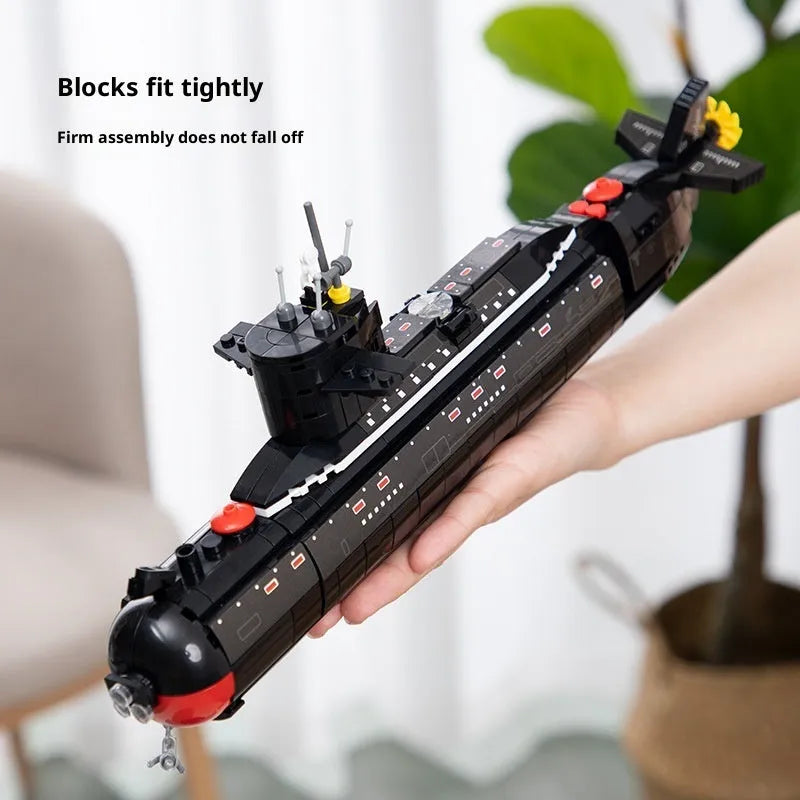 094 Submarine plastic building block set for children aged 4 to 6 years in colour box packaging