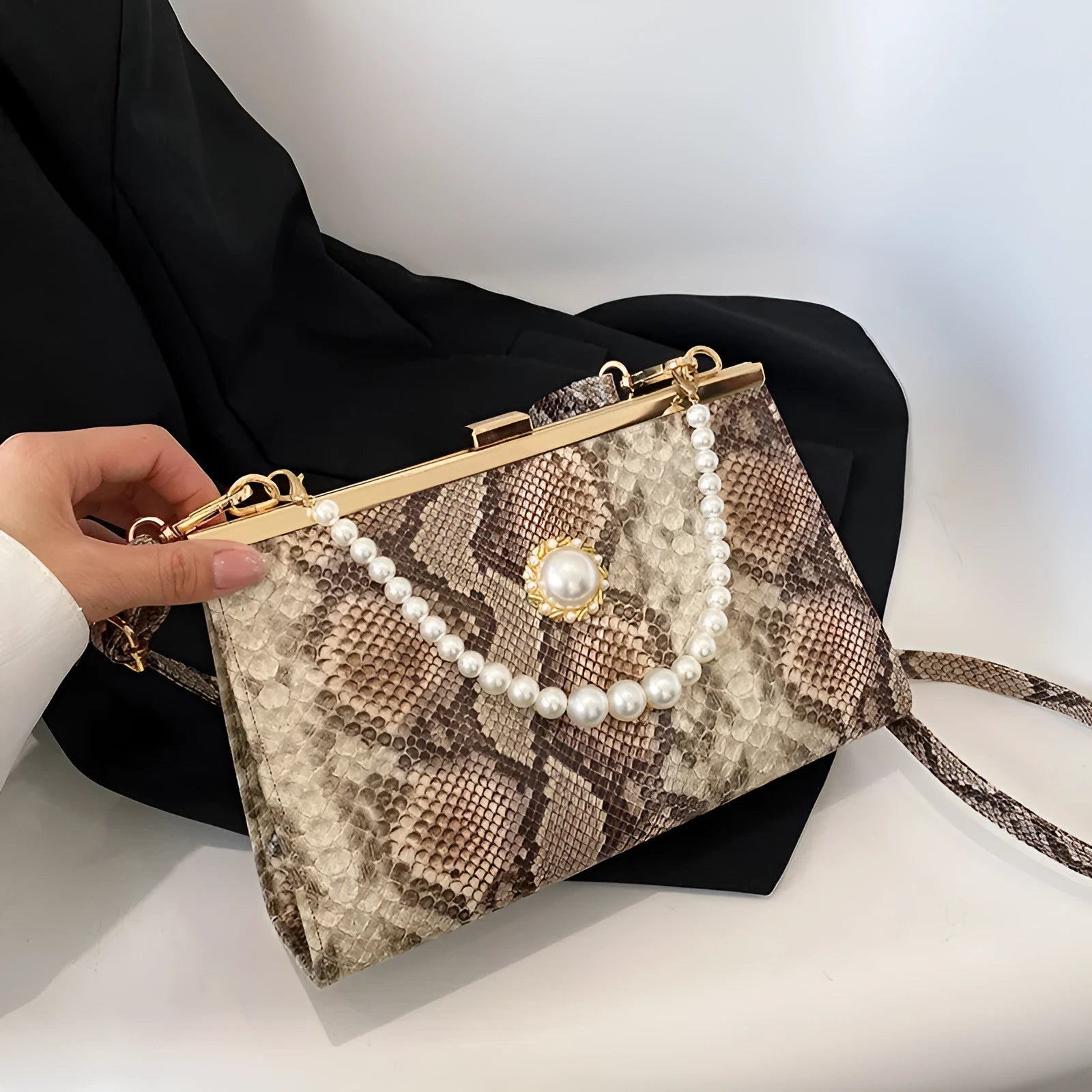 New vintage snake-pattern pearl-chain evening bag in khaki with hard rectangular shape and single strap