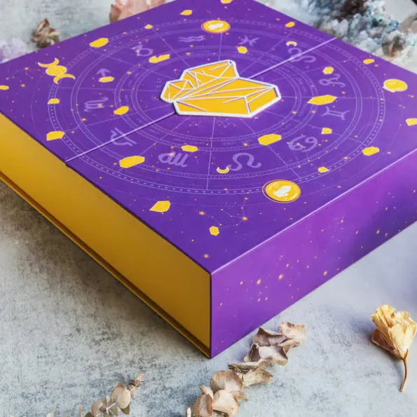 Halloween countdown gift box with crystal design measuring 33.5cm × 30.5cm × 5cm