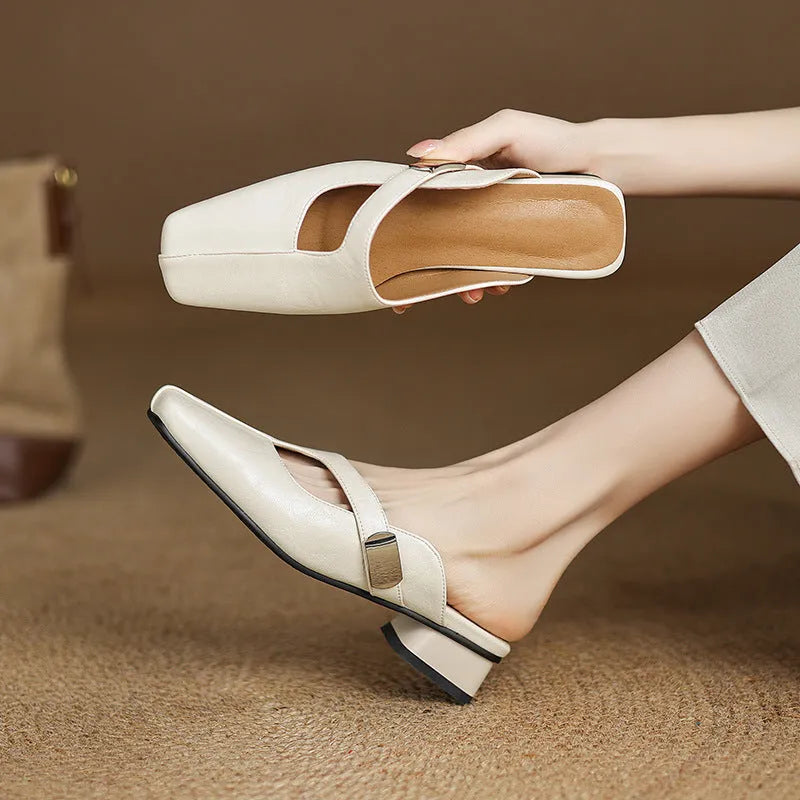 British style low heel square head outdoor slippers in black colour with imitation leather lining