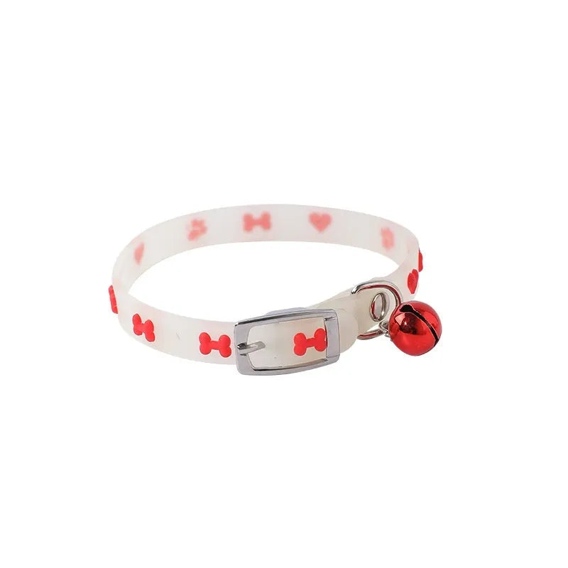 Adjustable 29cm luminous cat collar with silicone chain and metal bell in fishbone footprint love or paw print style