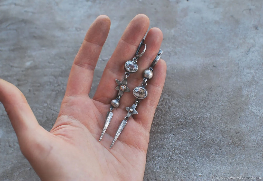 Hesheng antique silver geometric rhinestone pendant earrings with long drop design