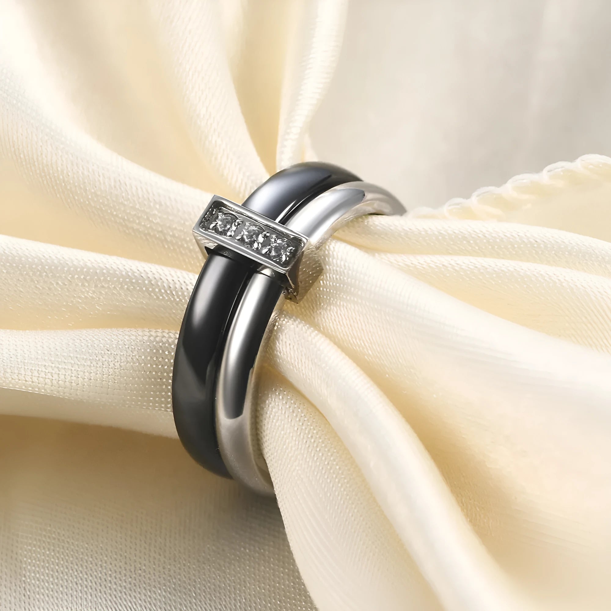 Women's ceramic ring with geometric round shape, 6mm width, inlaid zirconium and glossy stitching