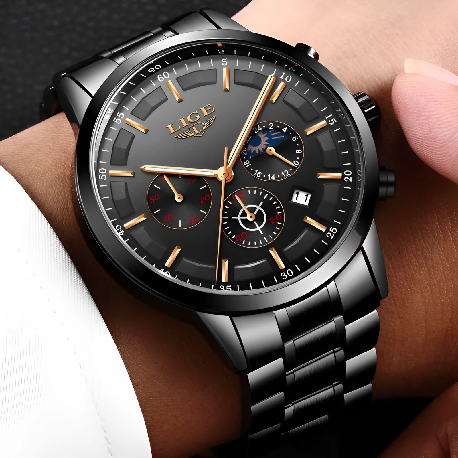 Men's waterproof quartz sports watch in black, blue, and rose gold colour combinations
