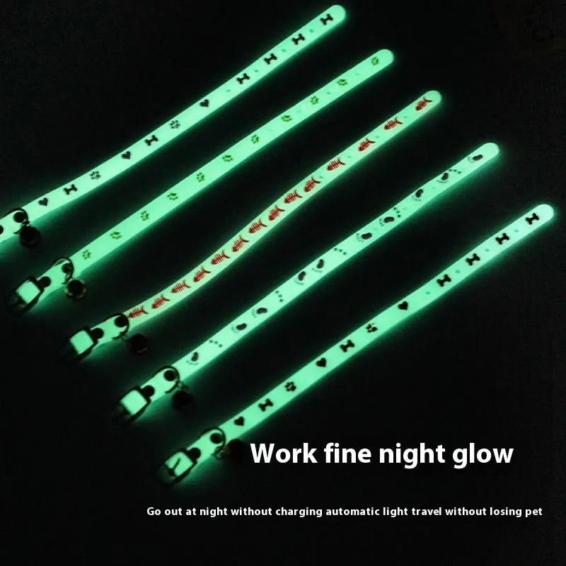 Adjustable 29cm luminous cat collar with silicone chain and metal bell in fishbone footprint love or paw print style