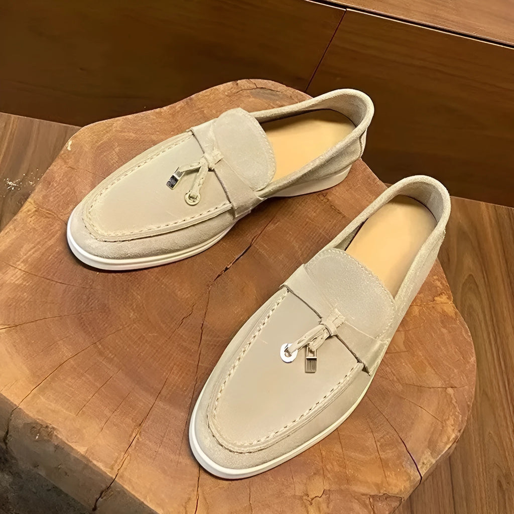 Gommino slip-on casual loafers with round toe, steel-head detail, and artificial PU upper