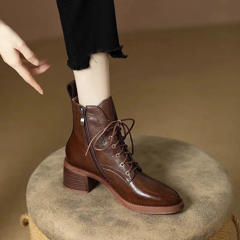 Women's black pointed toe short tube boots with 5.5cm heel and 13cm shaft