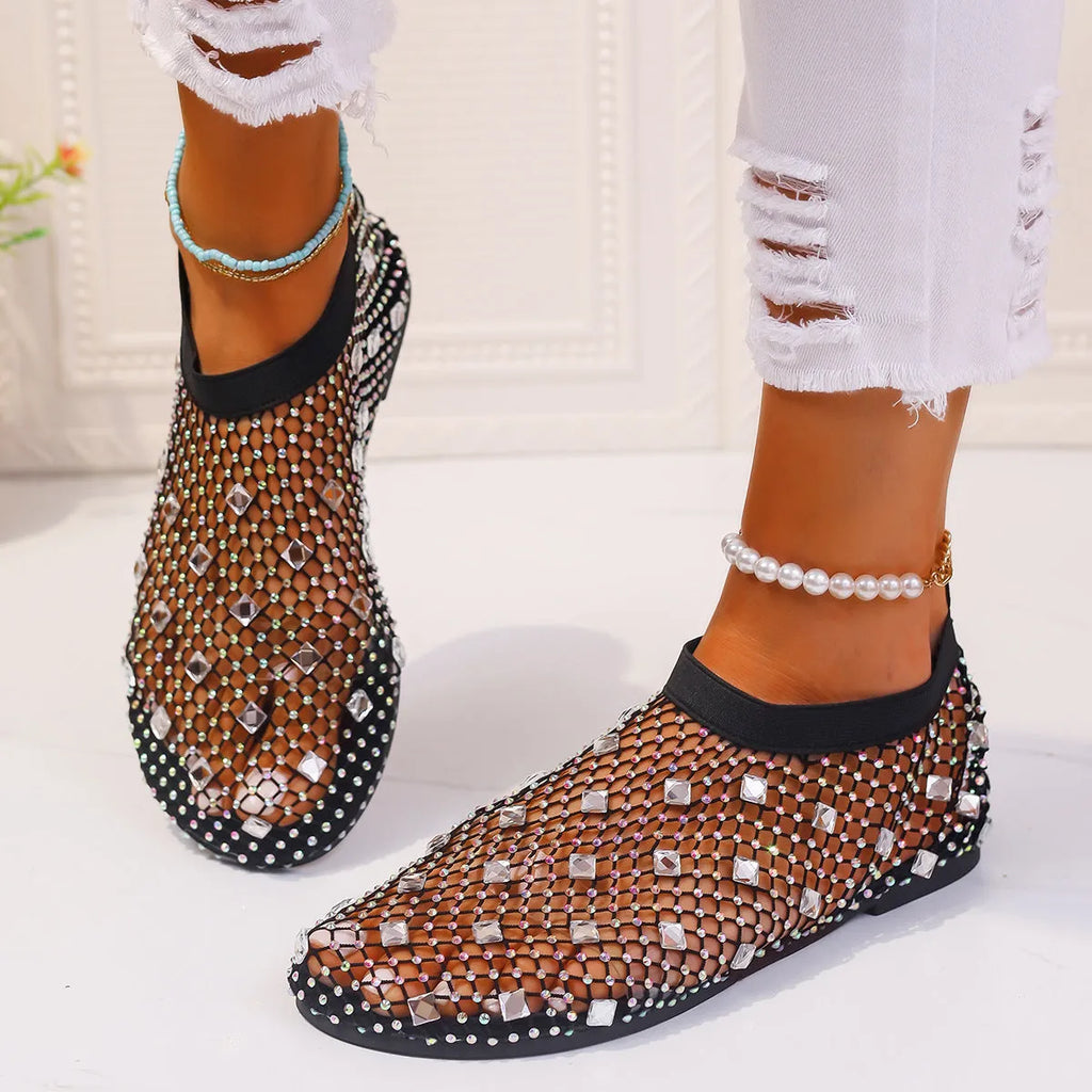 Women's flat sandals with mesh uppers, colourful rhinestone decoration and rubber soles