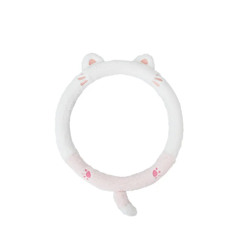 Plush thermal car steering wheel cover with embroidered cartoon pattern measuring 38cm diameter