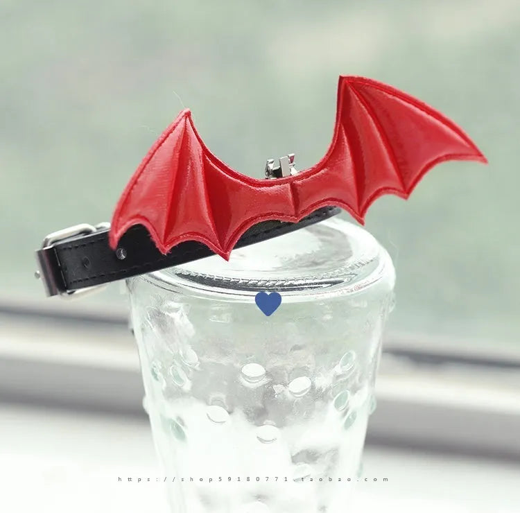 Small dog leather collar with devil wings design in patent leather satin