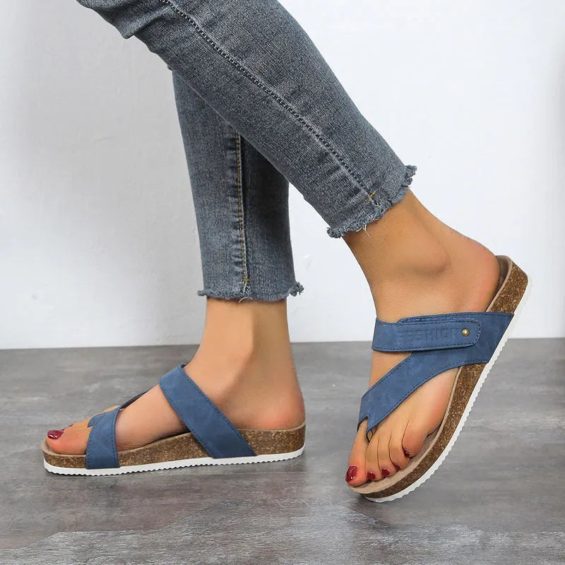 Flat toe ring thick-soled flip-flops in a solid colour with a foam sole.