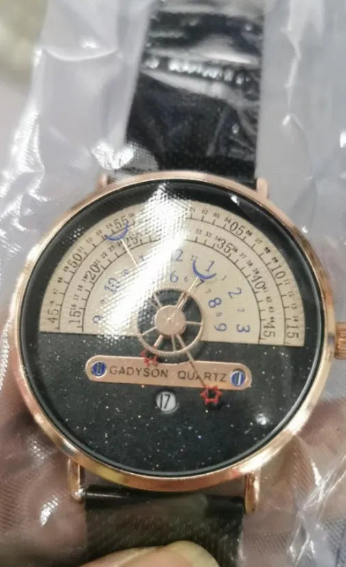 Men's gold and silver sports watch with 40mm dial and stainless steel or leather straps