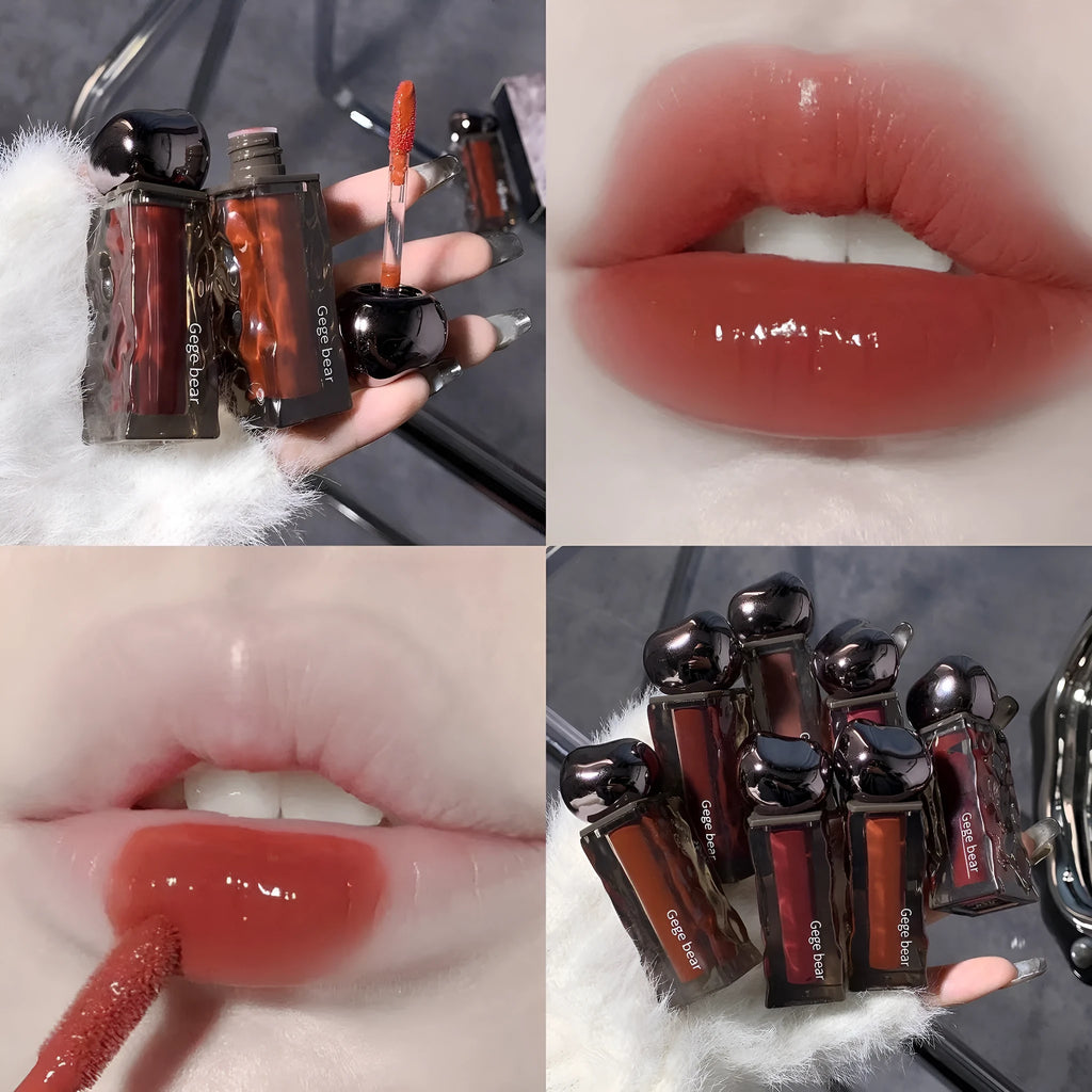 Mirror lip lacquer applicator with water light finish in cosmetic packaging