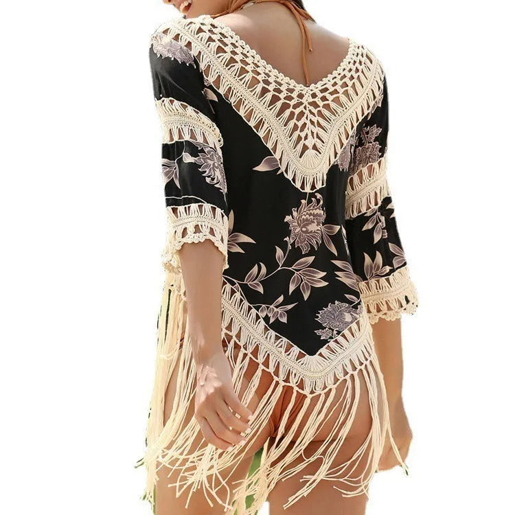 Women's apricot V-neck sun protection shirt with hollow-out sleeves on beach