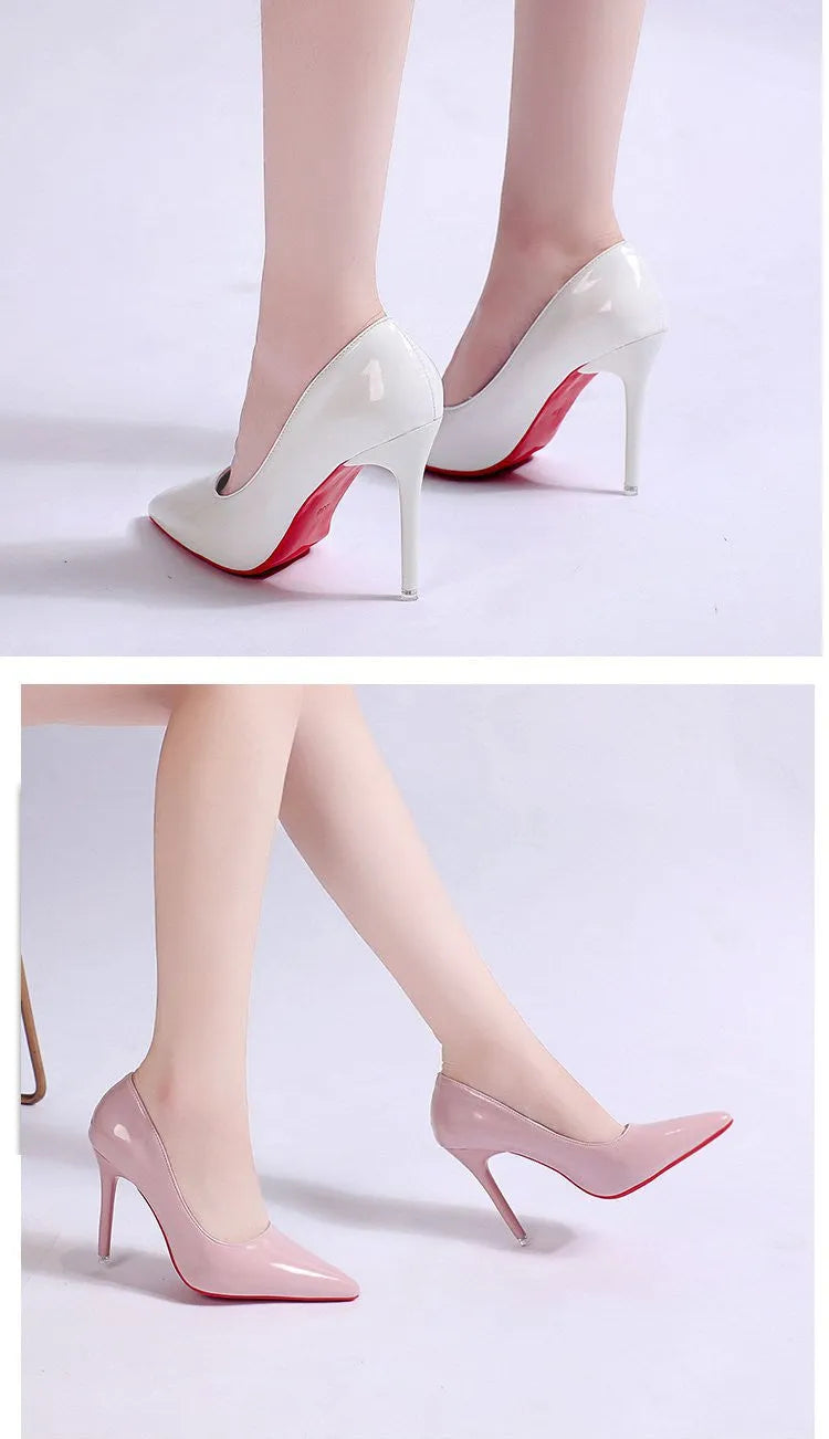 Women's solid colour pointed toe stiletto pump in black with a shallow mouth design