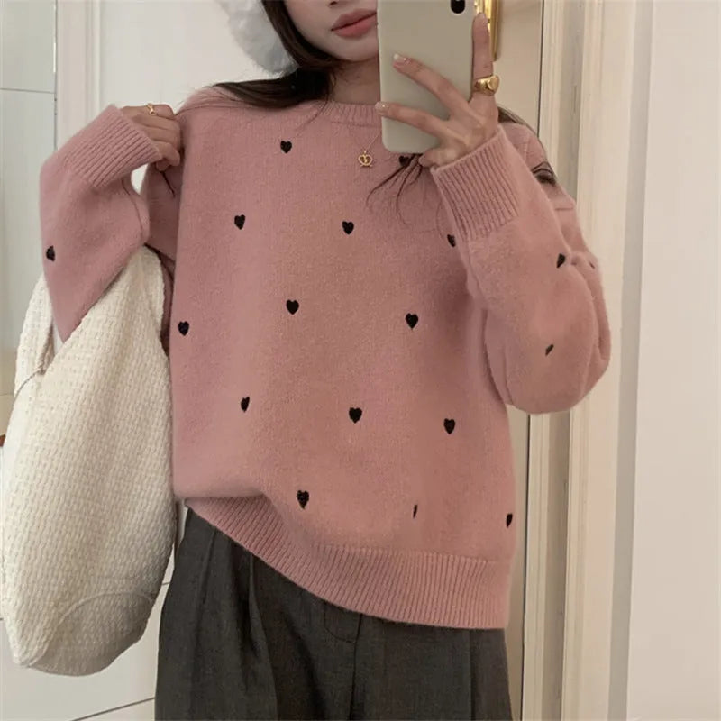 Women's loose-fit acrylic pullover sweater with embroidery in milky white