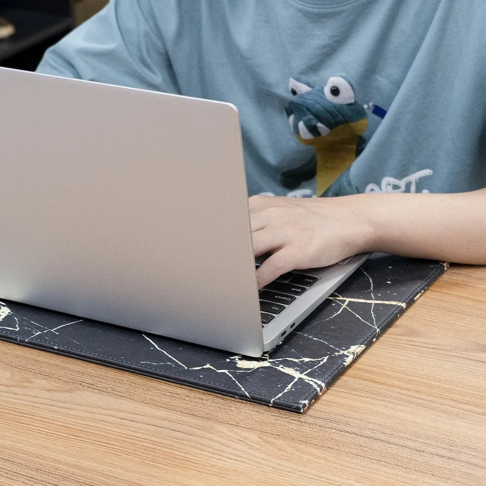 Heat-insulating anti-radiation tablet pad for iPad and drawing tablets on a desk