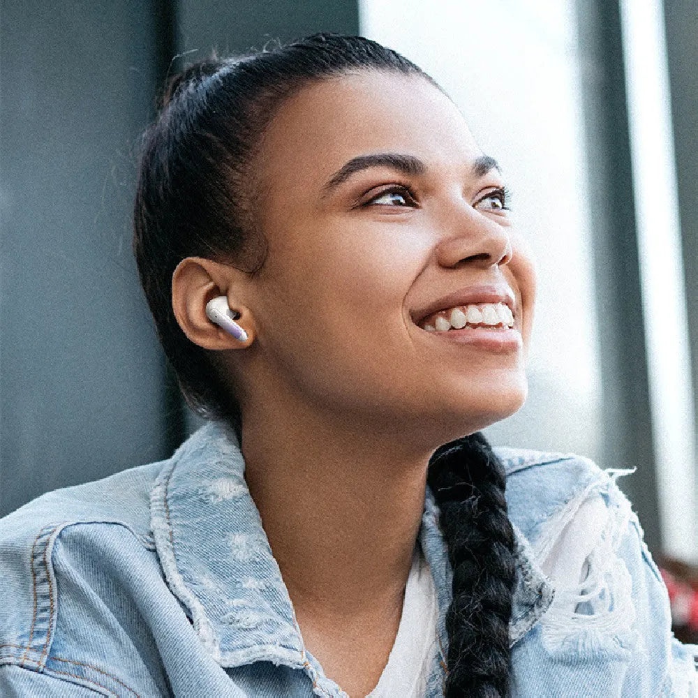 Wireless in-ear gaming headset in gradient blue colour with low-latency Bluetooth 5.0 connectivity