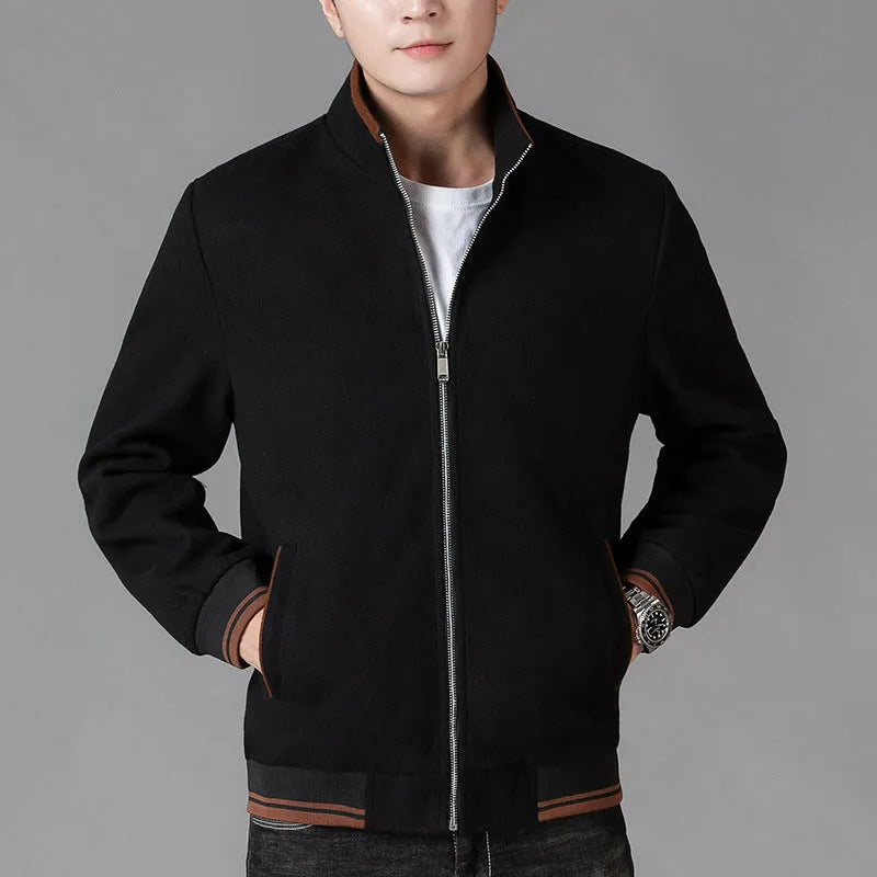 Men's gray polyester fleece autumn coat with long sleeves and side pockets in a sports style.