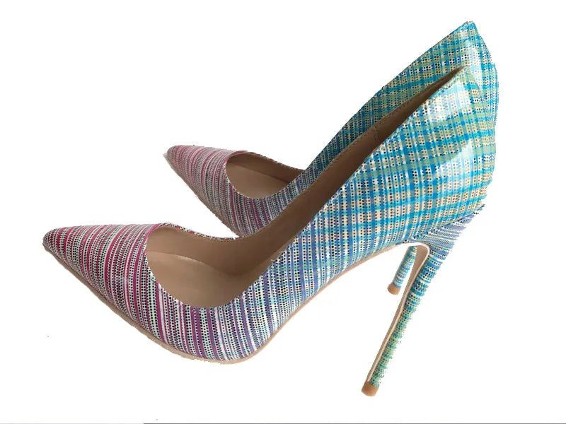 Ladies pink and blue gradient patent leather pointed toe high heels with slim heel.