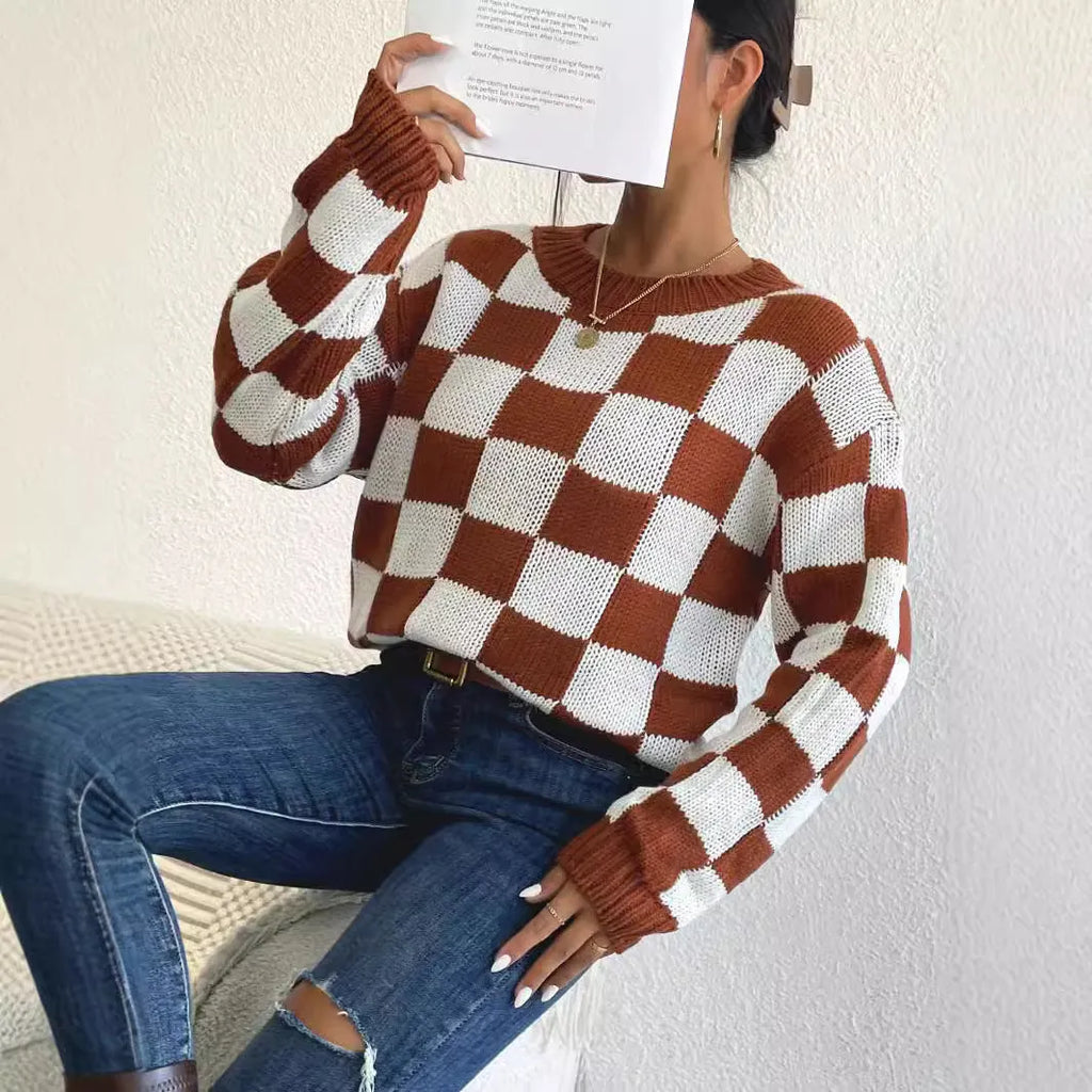 Dark brown loose fit plaid pullover sweater with chessboard pattern and round neck