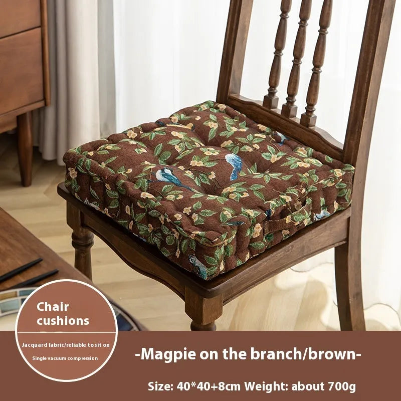 American floral pattern dining chair cushion with 40cm square dimensions and 8cm thick PP cotton filler