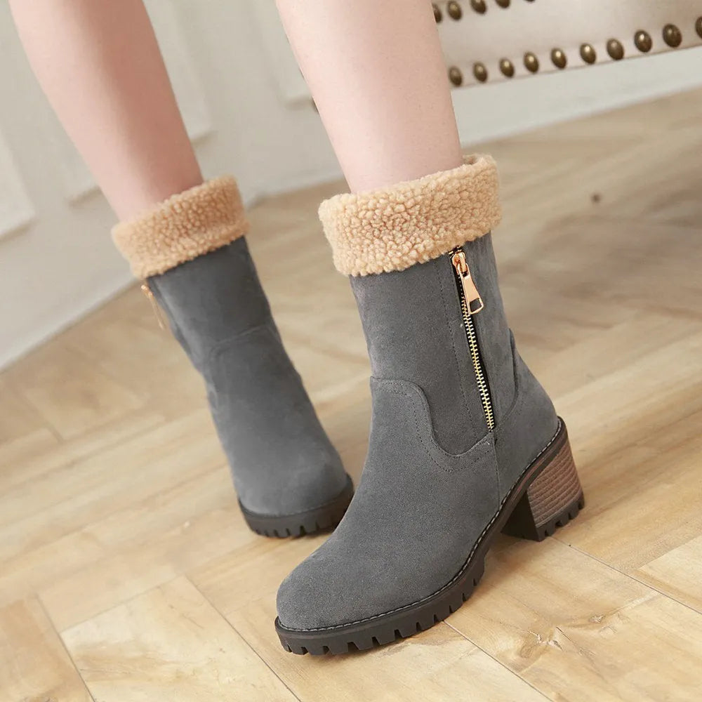 Women's snow boots with plush lining in black, grey, green, and orange colours
