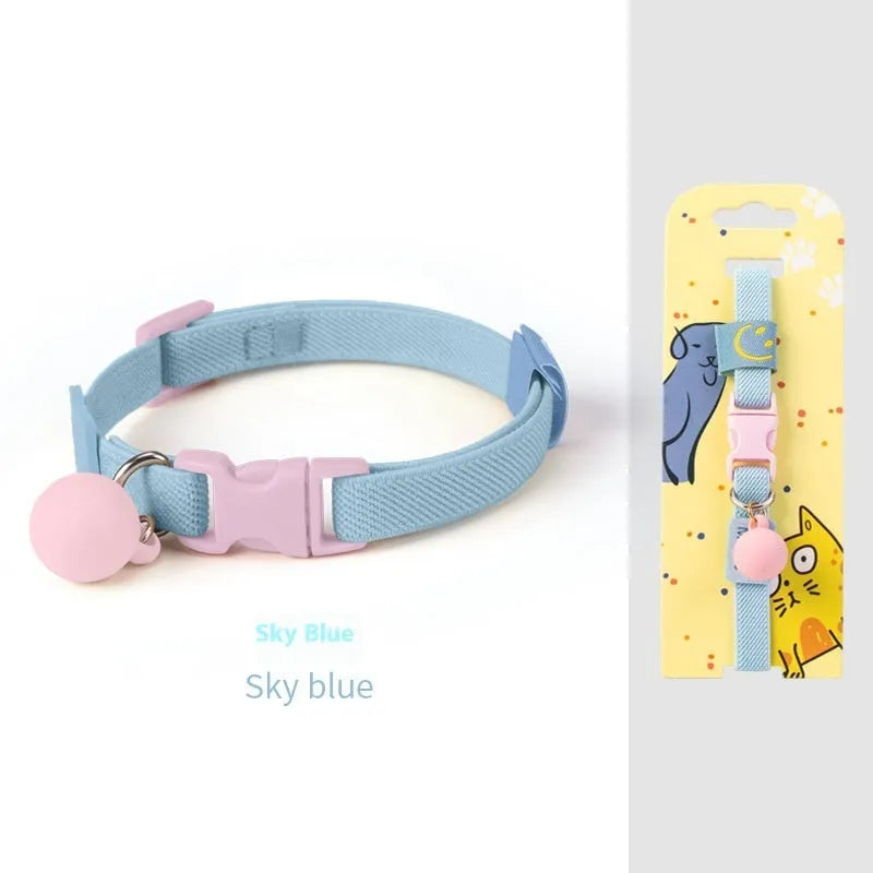 A small dog collar made from high elasticity polyester fabric in a choice of seven colours, adjustable between 22 and 32 cm.