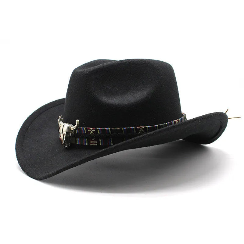 Western cowboy hat in bell crown style made of polyester, available in multiple colours for sizes 56-58cm.