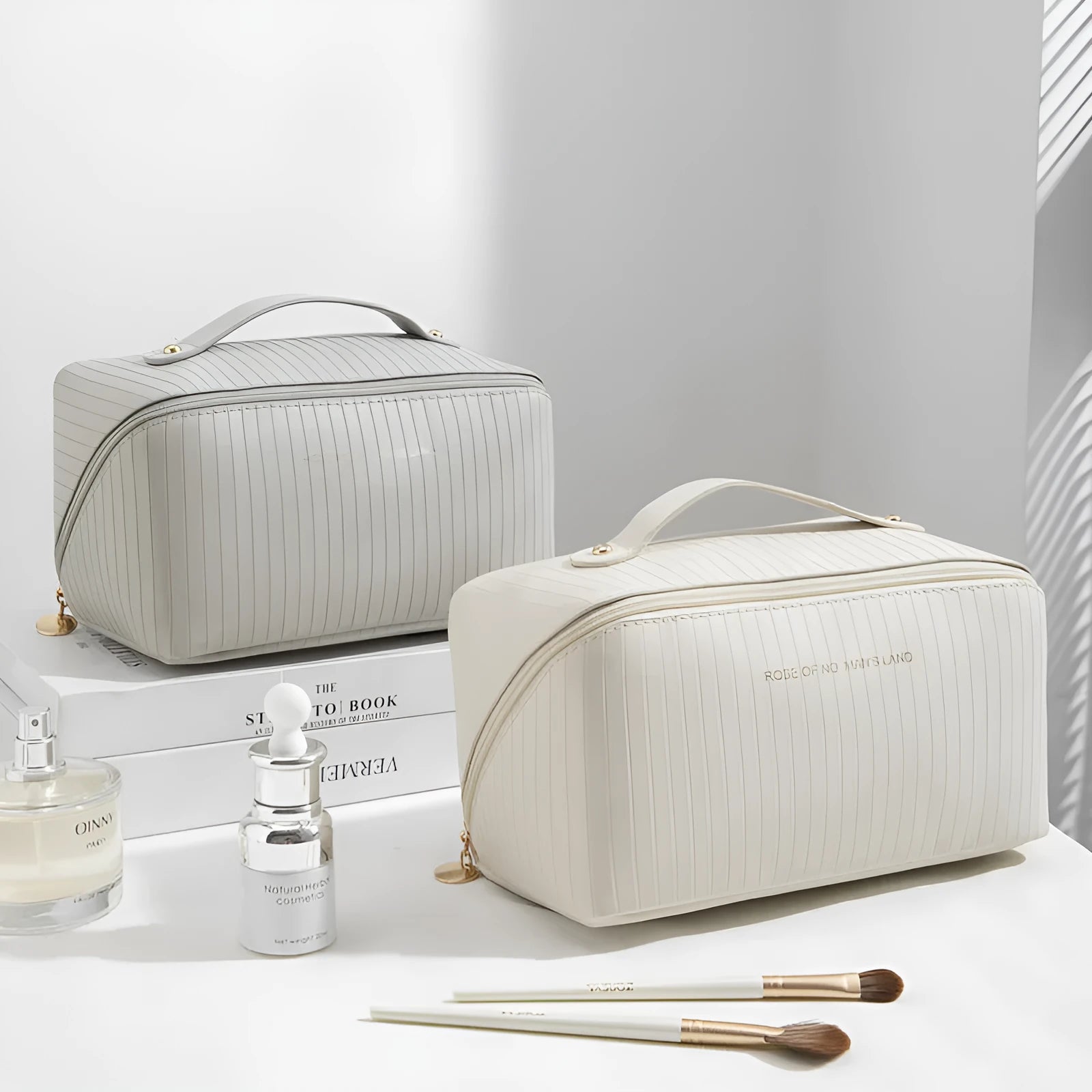 Vertical pattern pillow makeup bag in PU material with cubic 22.5cm shape