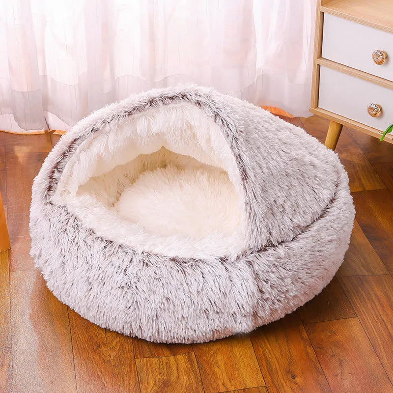 Waterproof cloth dog kennel in semi-enclosed design showing colour and size options
