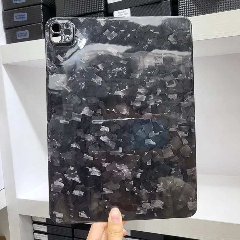 Genuine carbon fibre flat protective cover for Apple iPad Pro 11 with embossed plaid pattern.