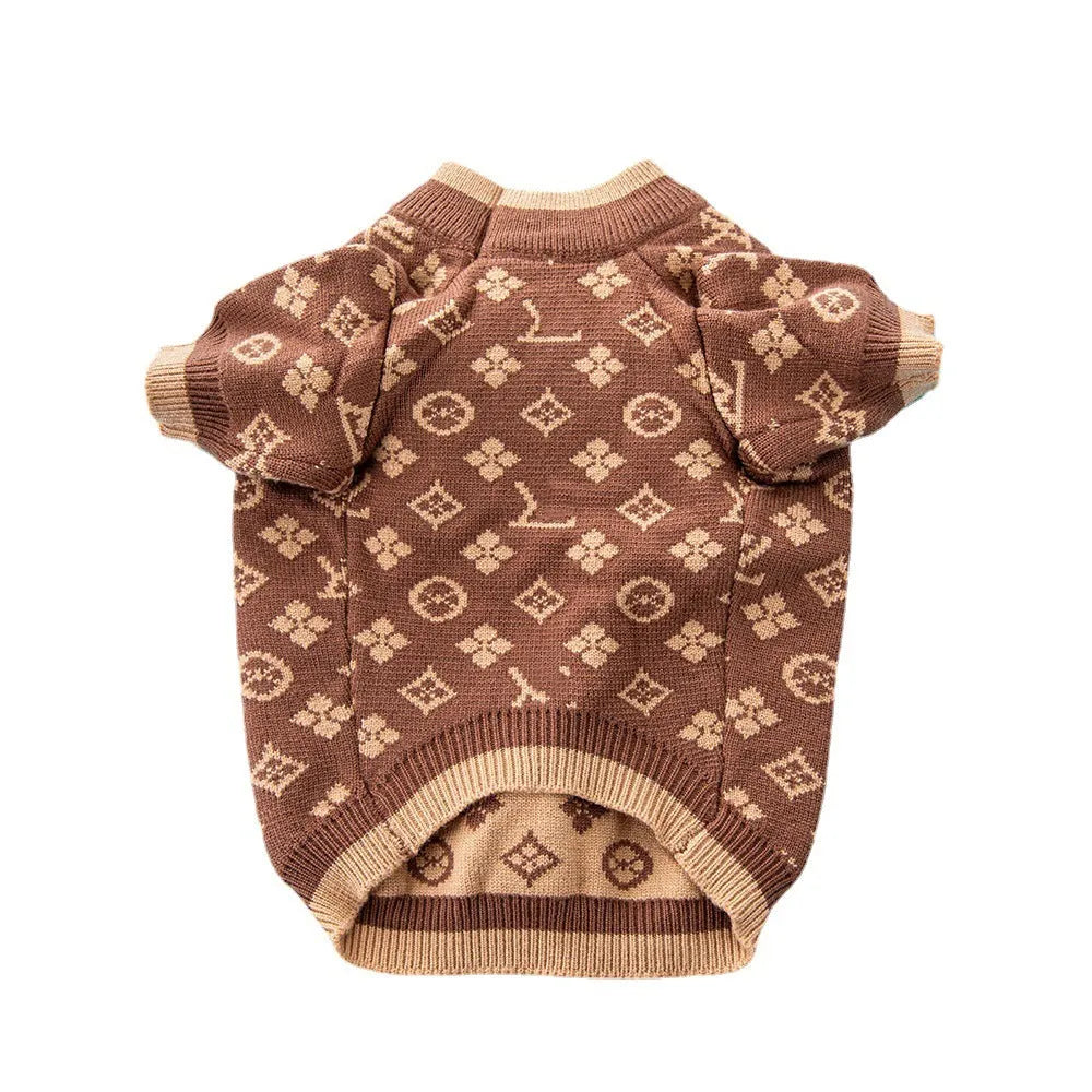 Thick wool dog sweater in monochrome colour for autumn and winter wear.