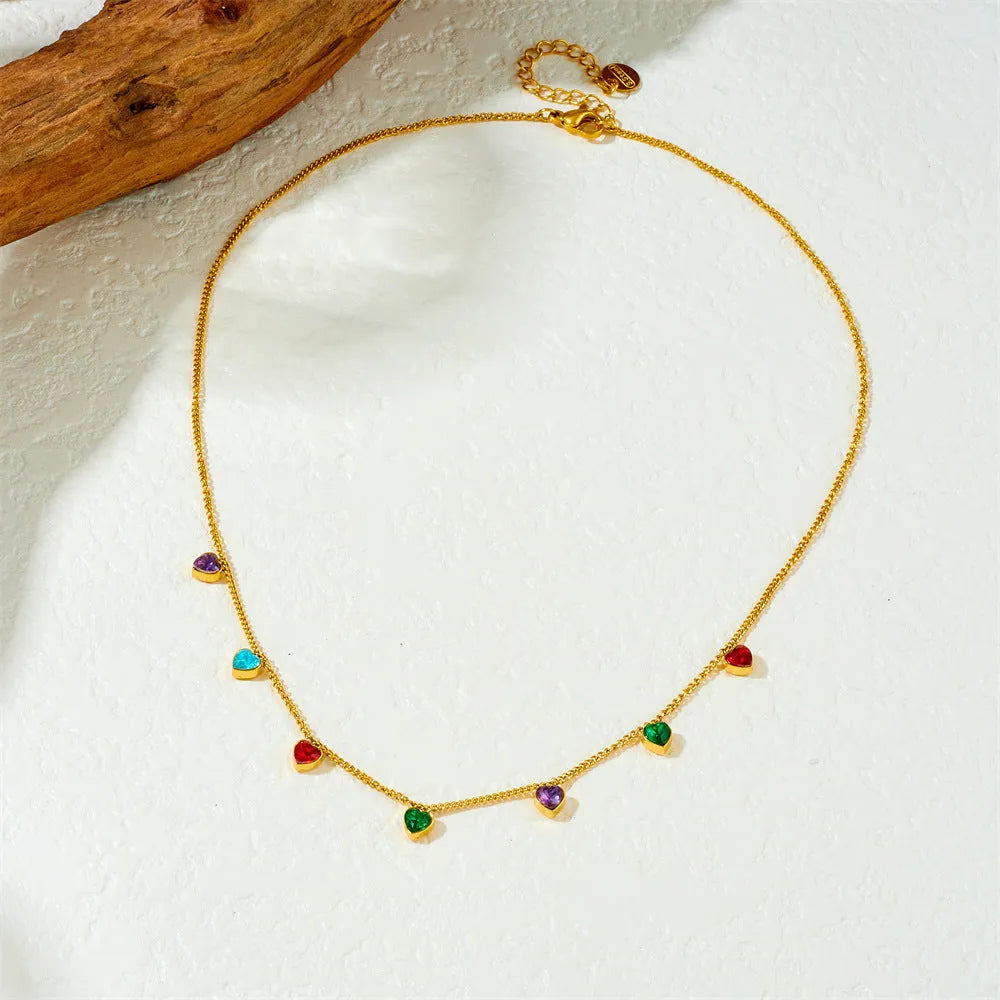 Gold-plated stainless steel women's necklace with heart pendant on adjustable chain
