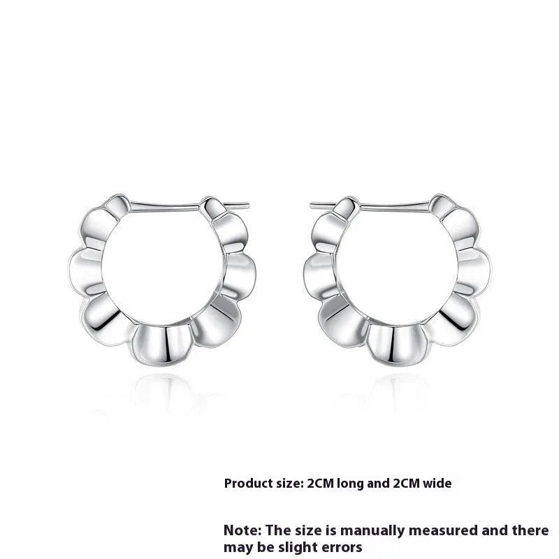 Pair of sterling silver retro geometric earrings with round elements and electroplated finish