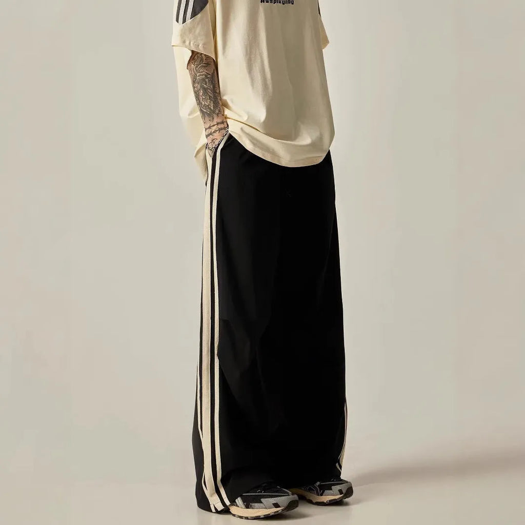 Men's black wide leg climbing trousers with high waist and straight cut in polyester fibre material