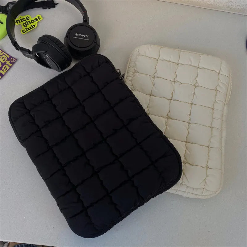 Black nylon laptop bag with cloud cotton padding and shockproof sleeve for 15.6-inch computers