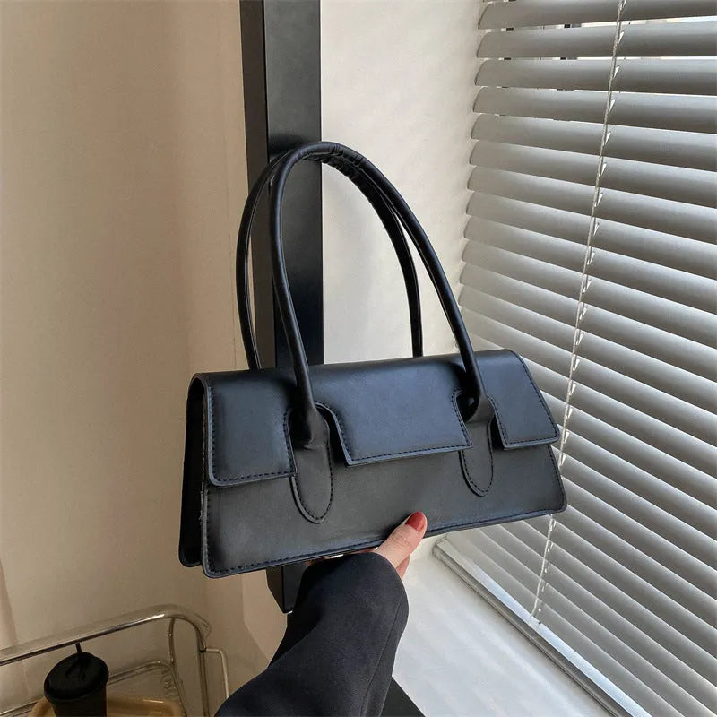 Women's small square shoulder bag in PU leather with horizontal shape and single strap