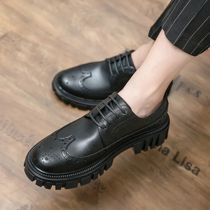 Men's black and brown business brogue leather shoes with round toe design